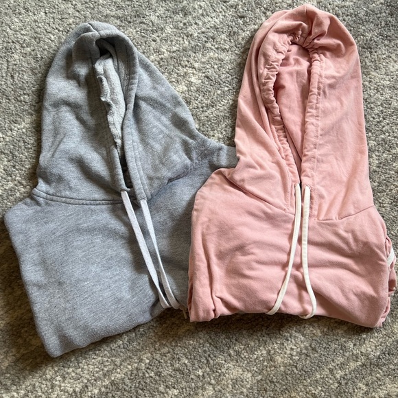2 cropped hoodies - Picture 2 of 2